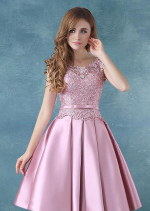 Scoop Neck Pink Lace Satin Knee Length Prom Dress